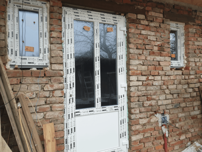 Elégedett ügyfelünk ismét hozzánk fordult új ablakok és ajtók kivitelezésével kapcsolatban.