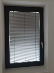 A klasszikus lamellás redőnyök alacsony áruk miatt keresettek